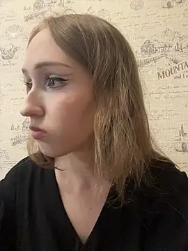 MeowyChans live sex cam