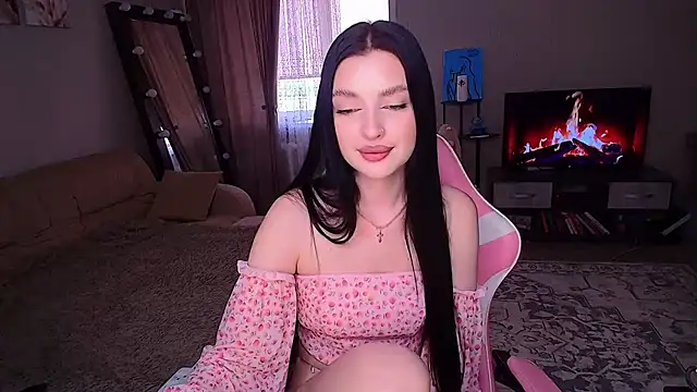 yoursLina webcam