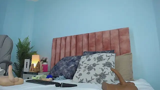 nana_levy webcam