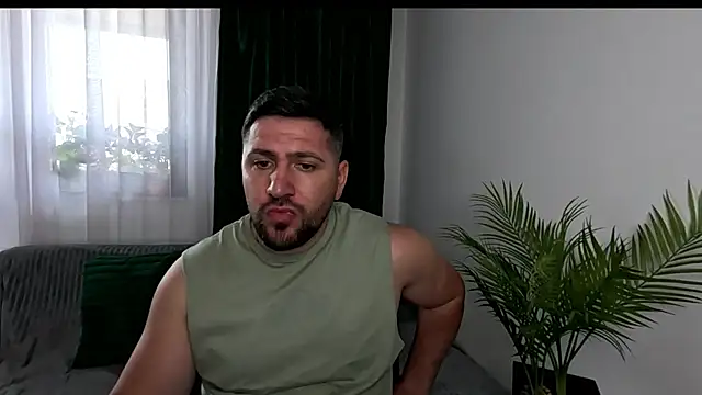 Gold_Alpha_Boy webcam