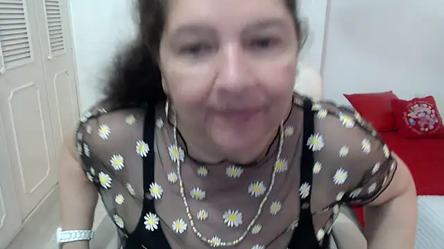 leonela_69 webcam