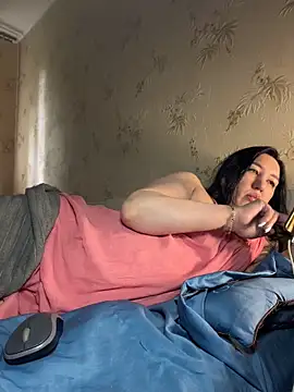 Naughtbaby_2025 webcam