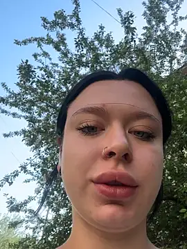 AlishaOfThorns webcam