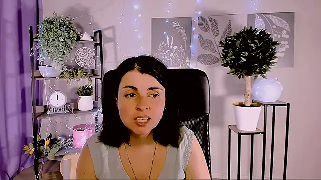 MartaEdams webcam