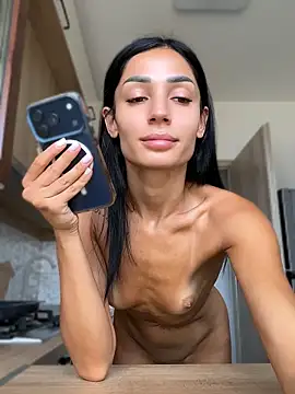 VickyM99 webcam
