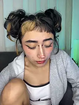 baby_akuma webcam
