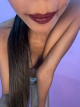 Small_Titss webcam