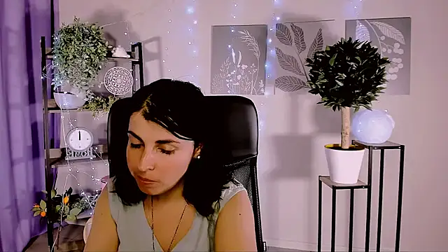 MartaEdams webcam