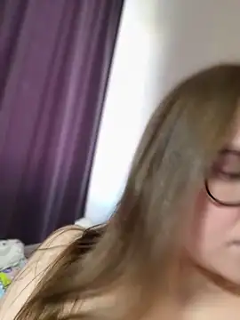 _cherrybloom_ - _CherryBloom_'s free webcam - UK Sex Cams