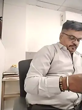 Desi_Lodo_Gujju_Boy webcam