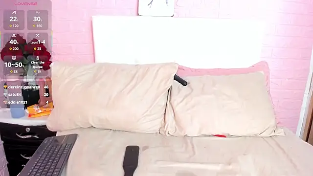 Celeste_Rox webcam