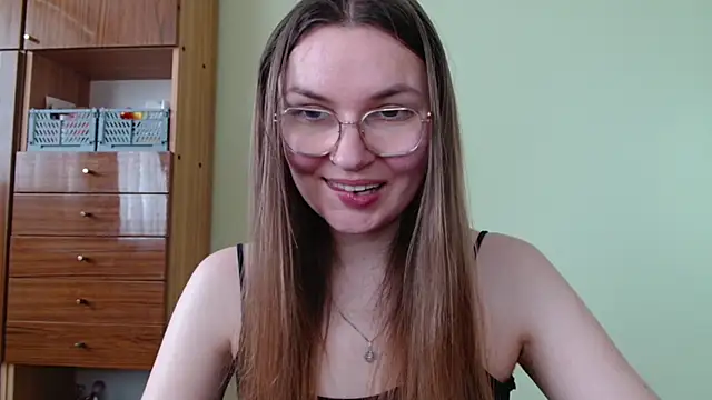 LooveELLYx webcam