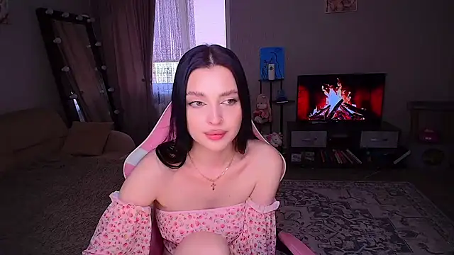 yoursLina webcam