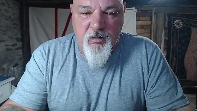Newfiesausage1972 webcam