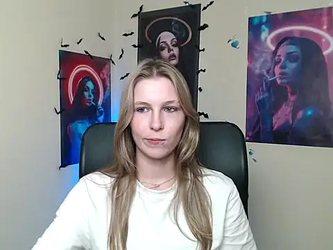 StrangerGi webcam