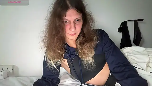AlicePinkhead webcam