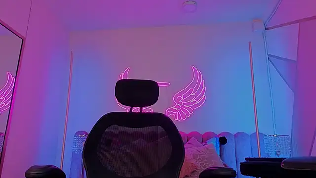 _scarletmoore webcam
