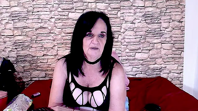 LuciousGrace webcam