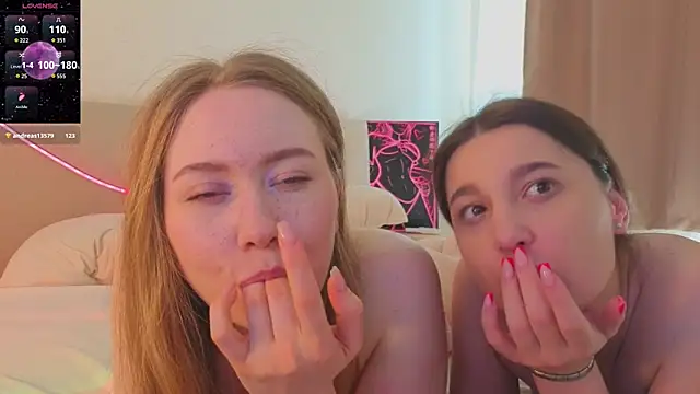 LauriePerez webcam