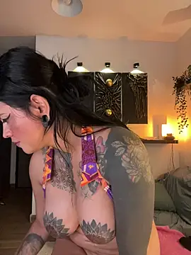 ReynaTatty webcam