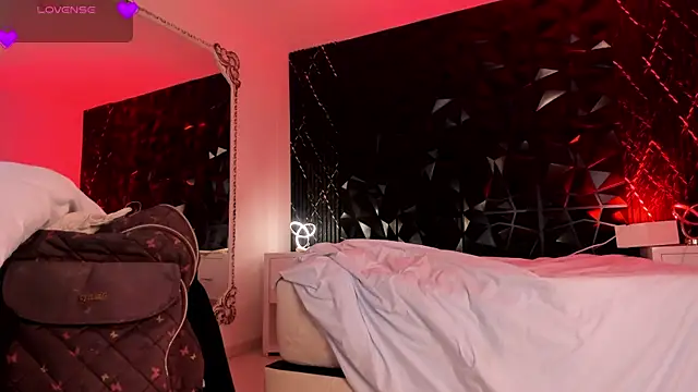 AlondraSoomer webcam