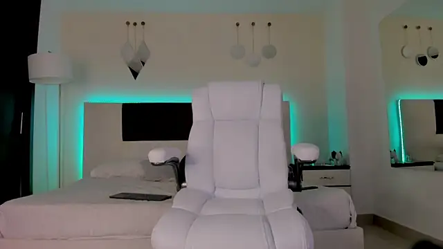 Sky_Loren webcam