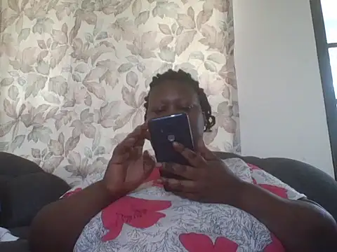 fat_ebonyqueen webcam