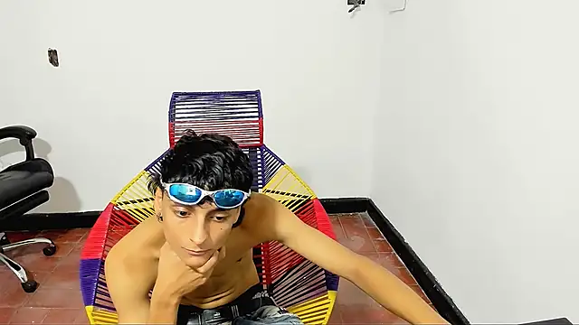 Leal_cute666 webcam