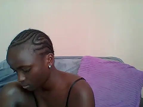 Beauty-Glam live cam on StripChat