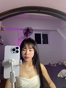 Lov3lily webcam