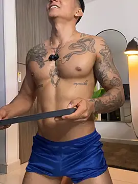 muscle_boyhorny webcam