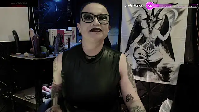 Evil_Queen_666 webcam