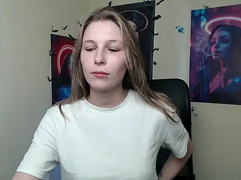 StrangerGi webcam