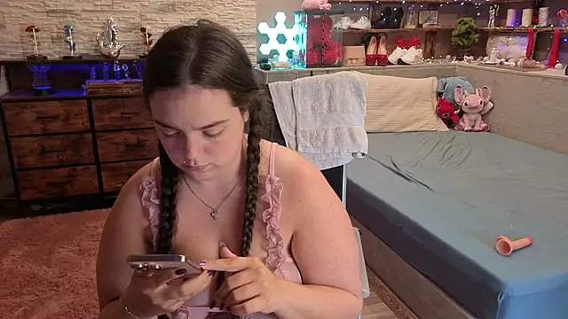 Kimberly-Caprice webcam