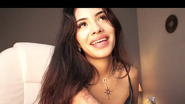 Giovanna_oliveira webcam