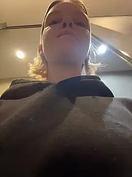 AshleyMur webcam