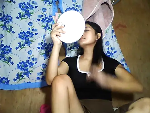 PinaySkinnyJust18 webcam