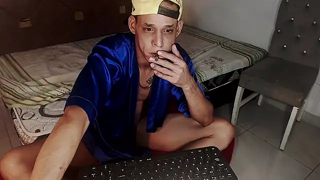 Brendt_Hotx webcam