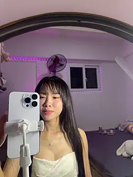 Lov3lily webcam