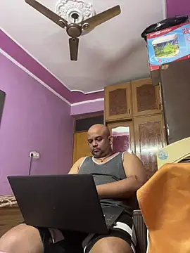 Dick_6inches_Delhi webcam