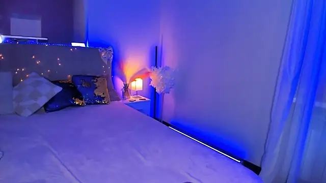 Laura_Leee webcam