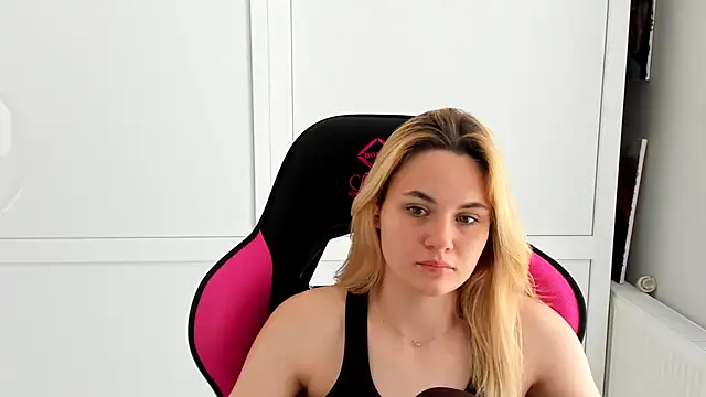 Emma_starrs_ webcam
