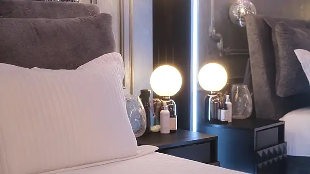 Rikka_Moore live cam