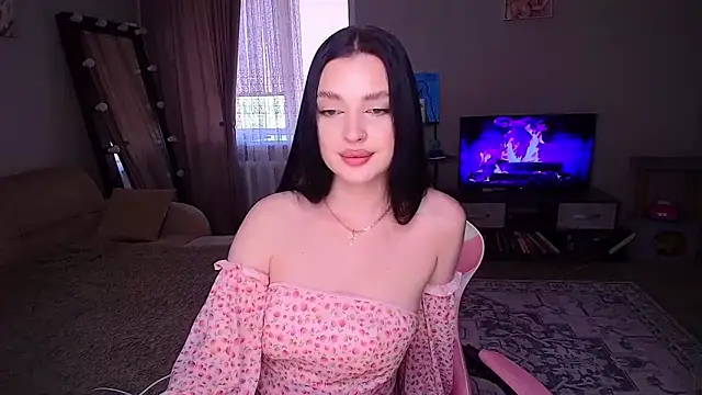 yoursLina webcam