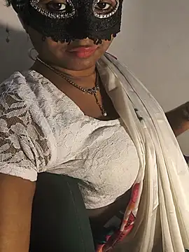 DIRTYSECRET_QUEEN_07 webcam