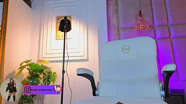 AlessiaLondon webcam