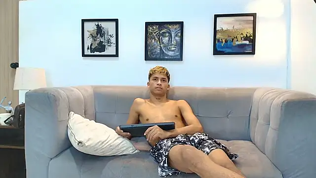 GOLD_BOYS webcam