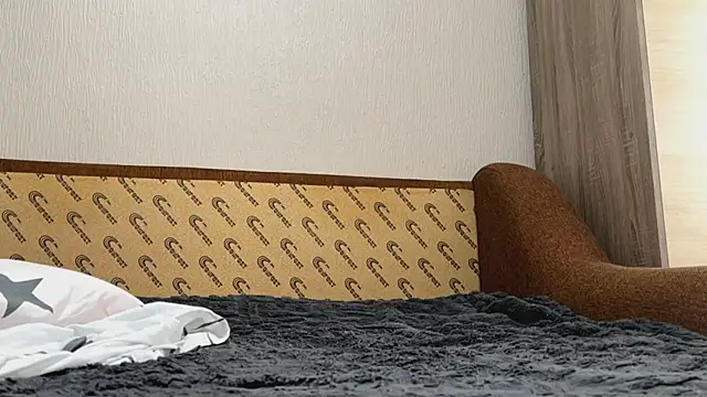 CarolineRu webcam