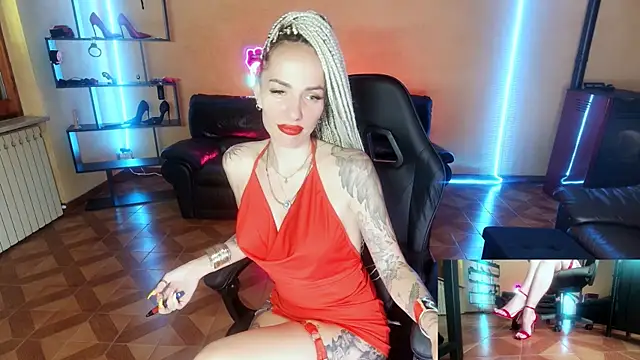 Monicamaxwell webcam