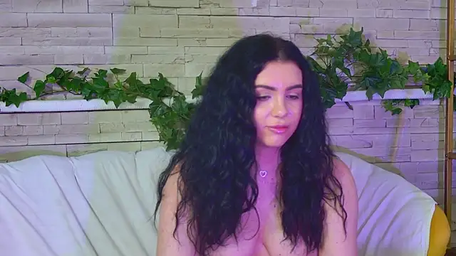 IngridMyst webcam